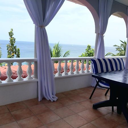 Caribbean Sea View Holiday Apartments Méro Екстериор снимка