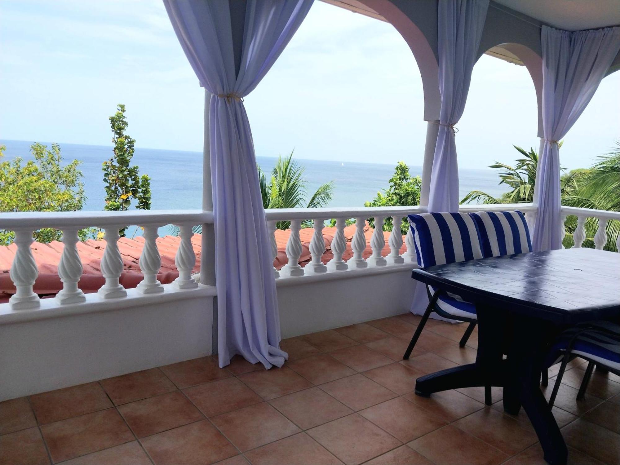 Caribbean Sea View Holiday Apartments Méro Екстериор снимка