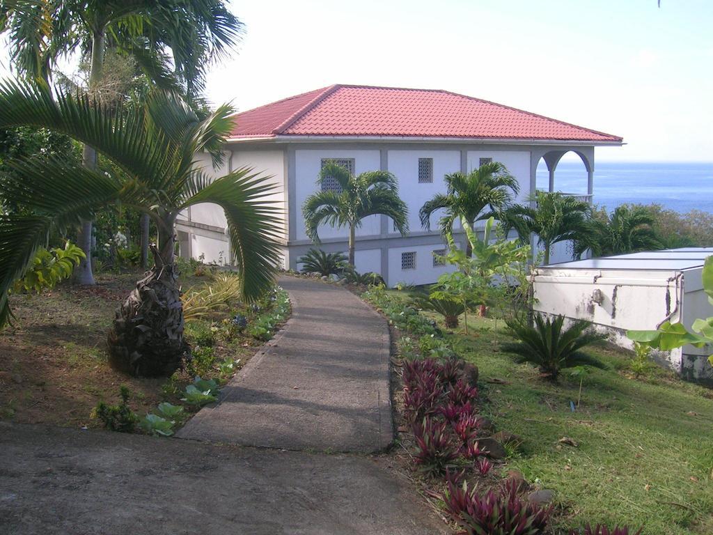 Caribbean Sea View Holiday Apartments Méro Екстериор снимка