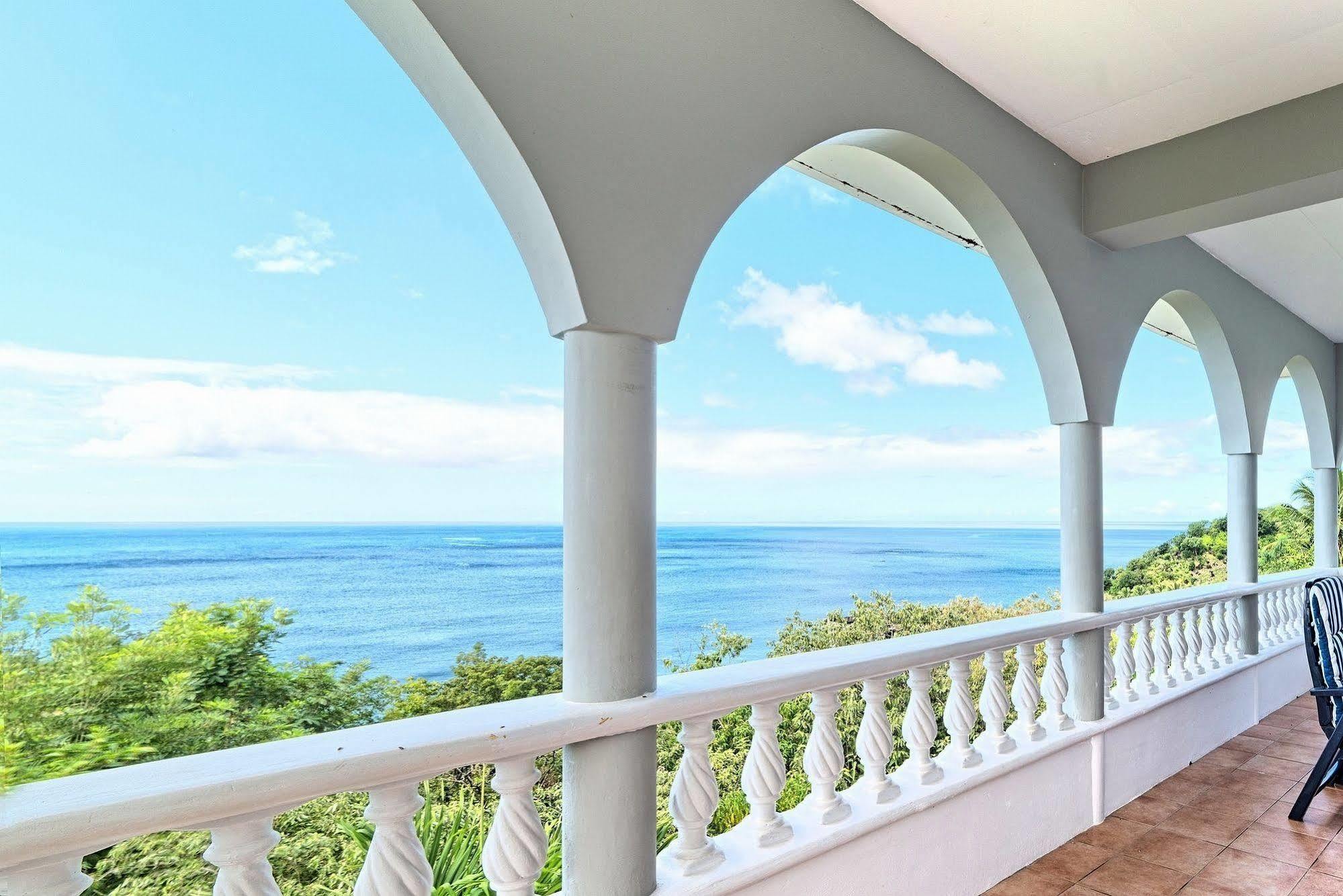 Caribbean Sea View Holiday Apartments Méro Екстериор снимка