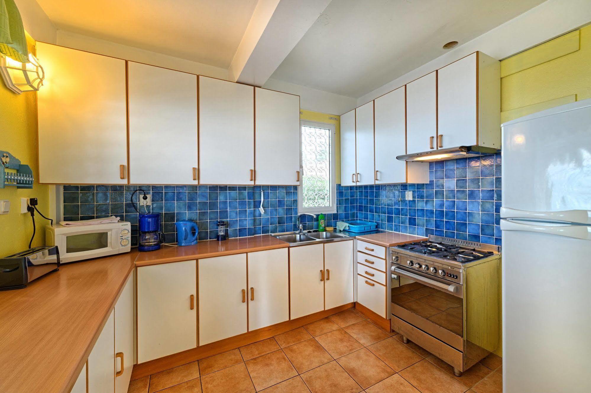 Caribbean Sea View Holiday Apartments Méro Екстериор снимка